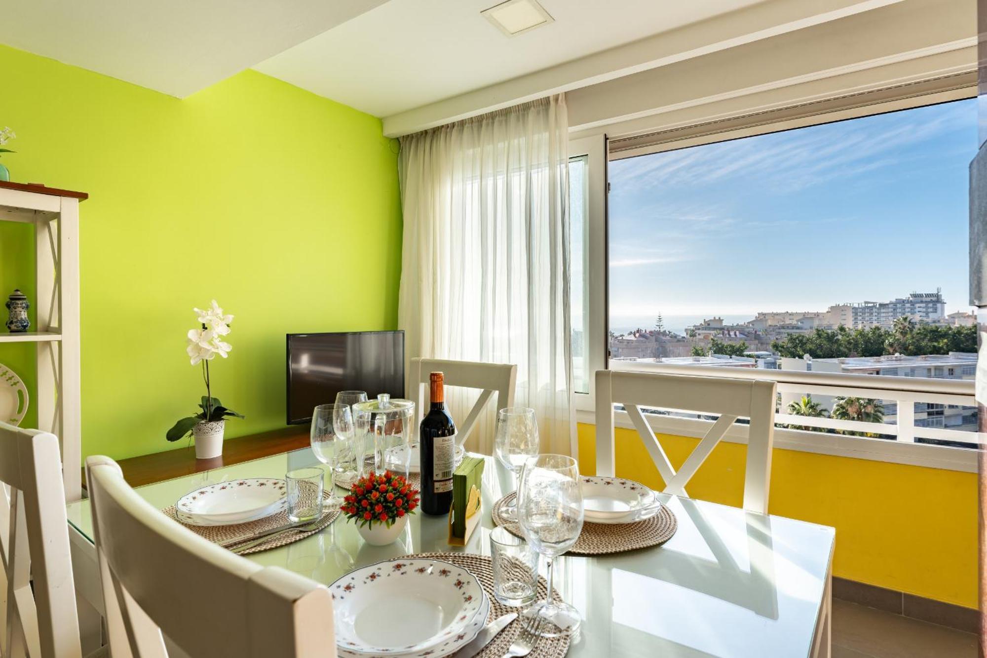 Malagasuite Ocean Sunrise Torremolinos Exterior photo